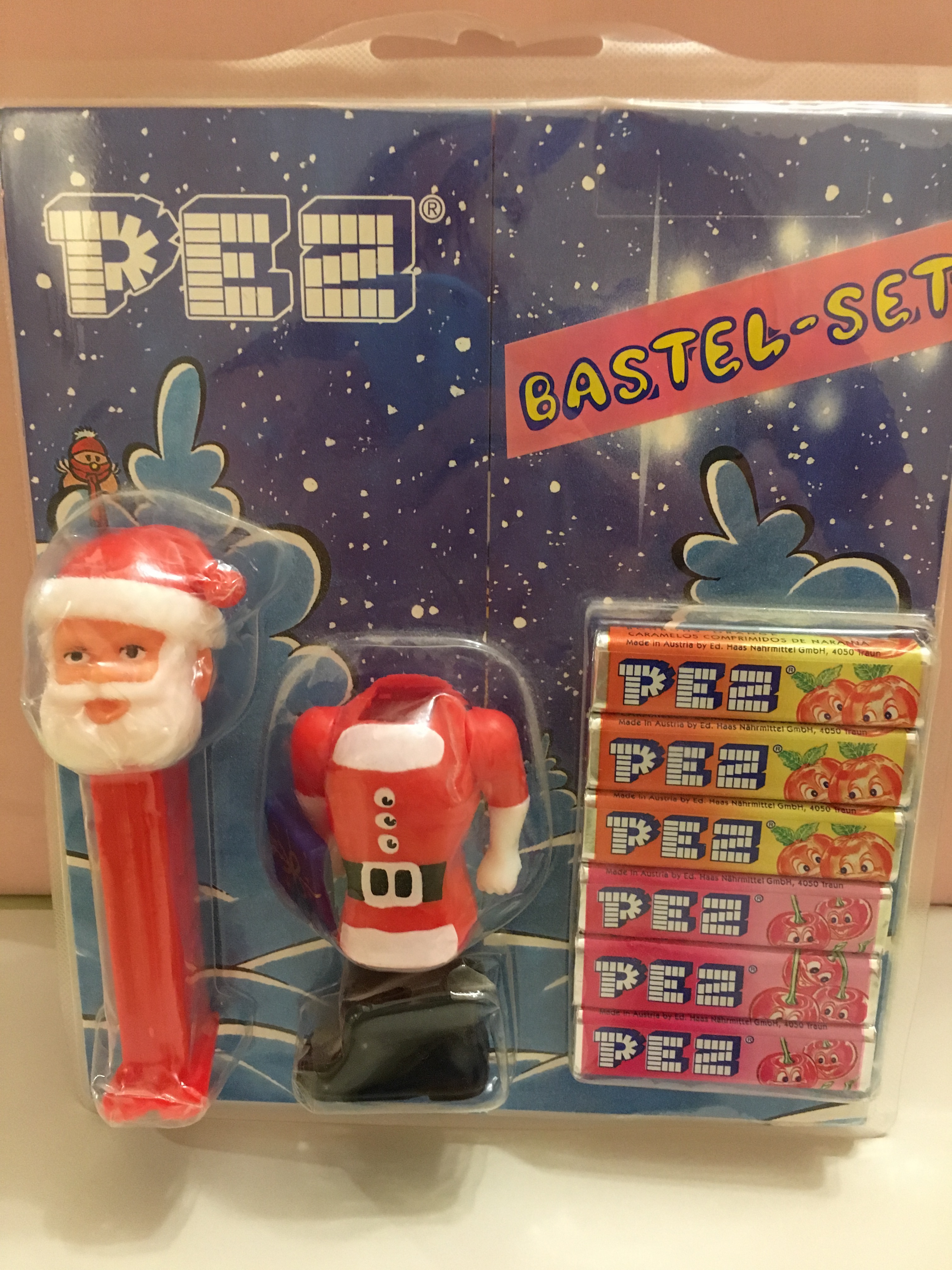 Santa PEZ